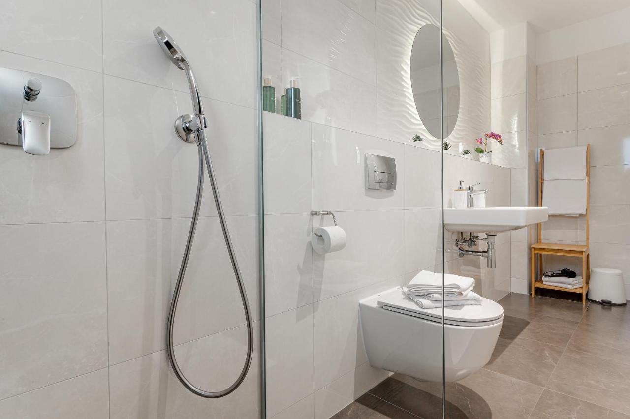 Seven Seas Residence Сплит Екстериор снимка