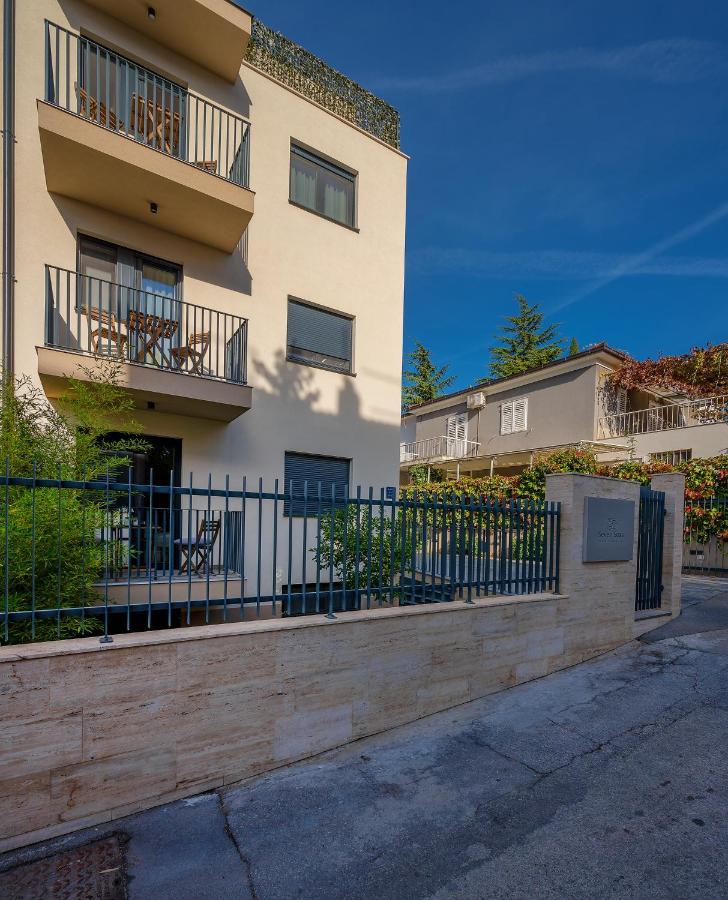 Seven Seas Residence Сплит Екстериор снимка